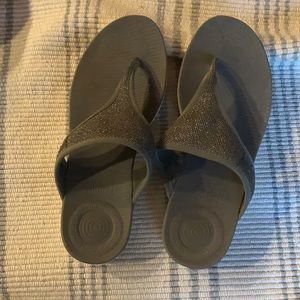 Sparkly mesh fitflops 8